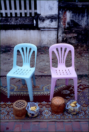 Waiting to give the monks breakfast, Luang Prabang, Laos